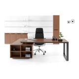 Escritorio de oficina modular en laminado y metal